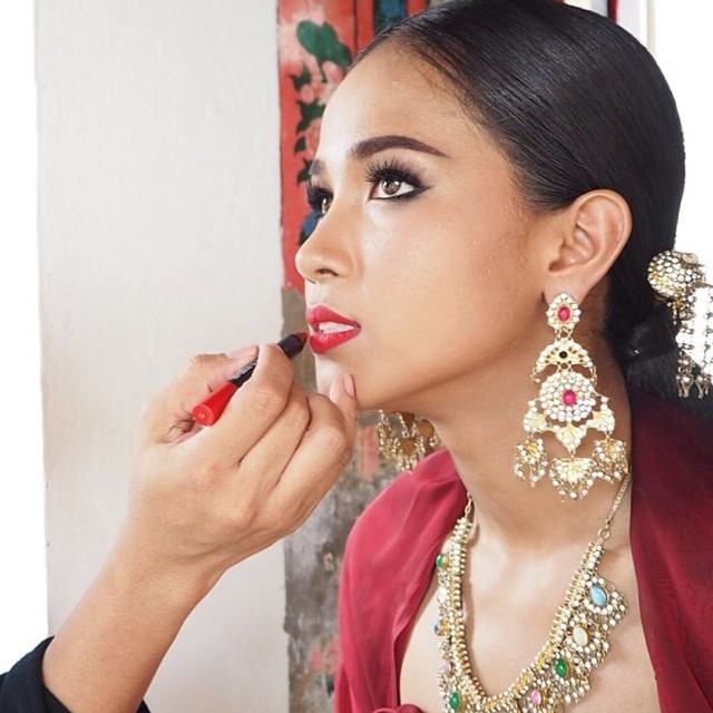 เมญ่า Miss Thailand World 2014 เมคอัพสวยๆ