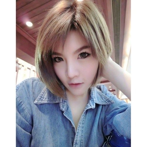 พริตตี้วัยใส สวยแบ๊วได้ใจหนุ่มๆ ไปเต็มๆ