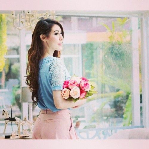 พริตตี้สาวสวย ได้ใจหนุ่มๆ ไปเต็มๆ