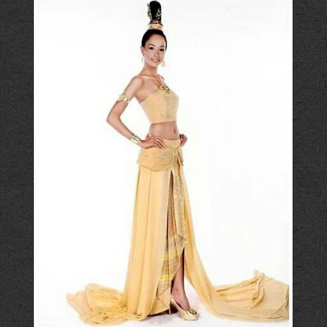 เมญ่า Miss Thailand World 2014 ชุดไทย