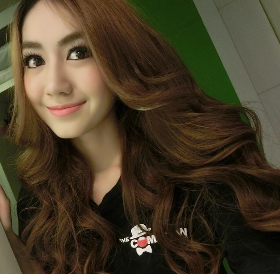น้องแป้ง น้องสาวของไชยา มิตรัชย