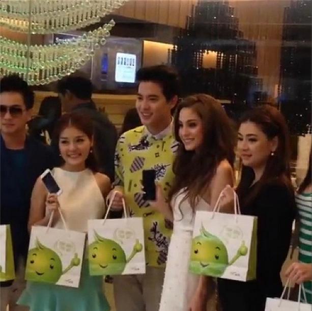 Kwan - Natalie สวยกันจริงๆ @ singhafair2014
