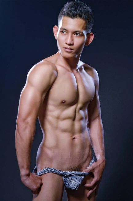 หนุ่มไทยเร้าใจเสมอ