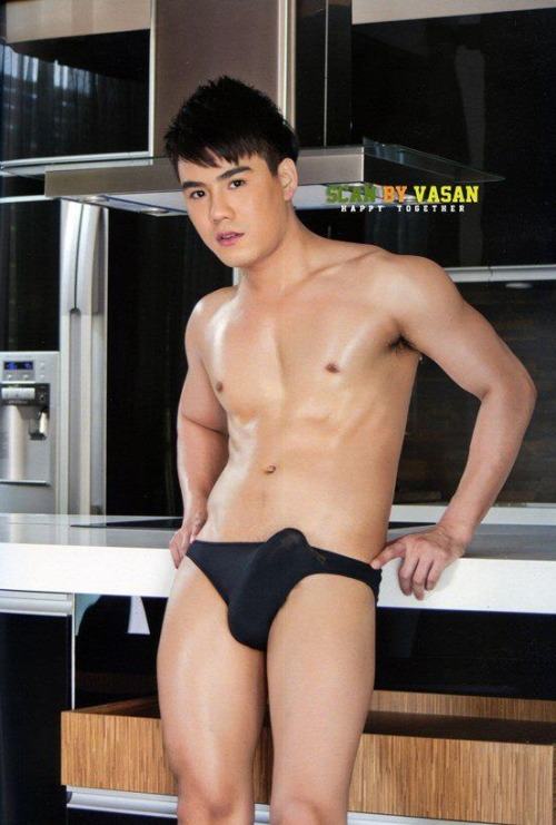 หนุ่มไทยเร้าใจเสมอ