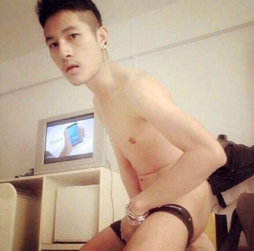 หนุ่มไทยเร้าใจเสมอ