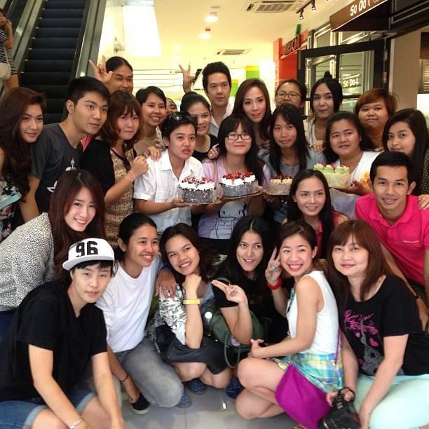 อั้ม กะ ครอบครัวแฟนคลับ (ครอ)