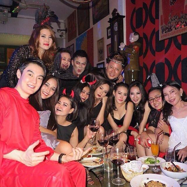 อั้ม พัชราภา ปาร์ตี้เเก็งค์เพื่อนสุดเเซ่บ Halloween 2014!!