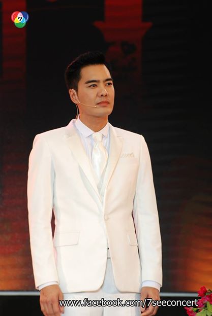 (เก็บตก)ทัพนักแสดงจากละคร 4 เรื่อง จัดเต็ม ใน " 7 สีคอนเสิร์ต " เสาร์ที่ 1 พ.ย.ที่ผ่านมา