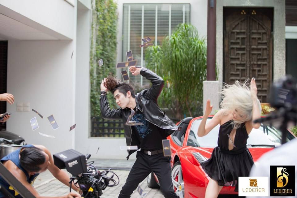 เก๋ เลเดอเรอร์ ขยายความหาว่ารวย!!! เพราะขาย หอย....
