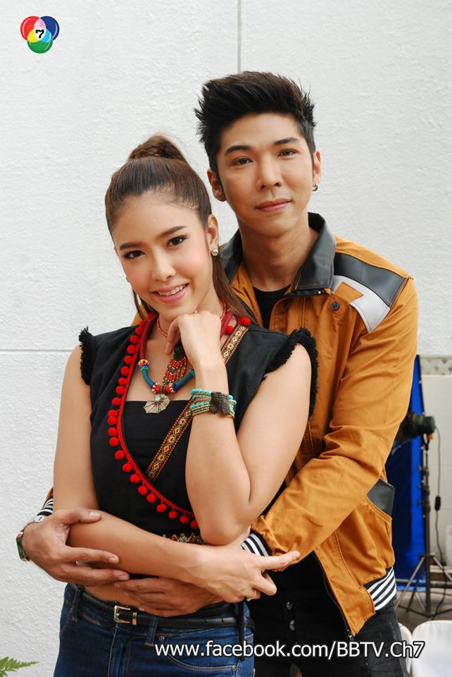 ฉลอง ภักดีวิจิตร นำทัพนักเเสดงคับคั่งบวงสรวงละครเเอ็คชั่นฟอร์มยักษ์ "ทอง 10"