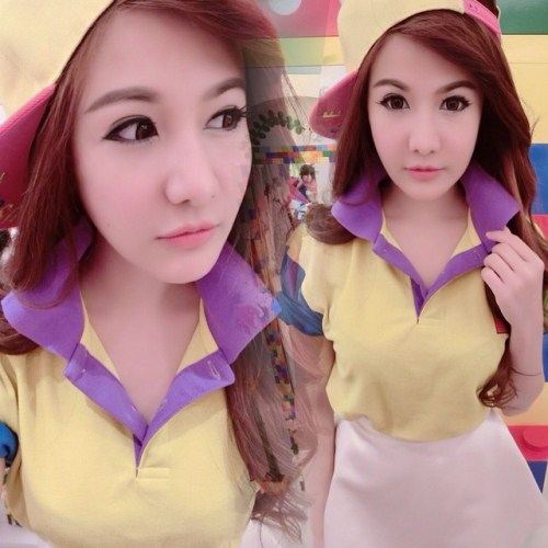 นางฟ้าชัดๆ น้องเบนซ์ พริตตี้หน้าแบ๊ว