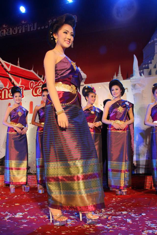 ผลการประกวด "ธิดาสะเปาแก้ว-สะเปาคำ" งานล่องสะเปาจาวละกอน ประจำปี 2557
