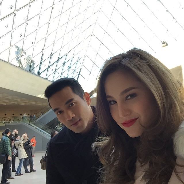 “ตุ้ย” ควง “ขวัญ” บินถ่ายทำ “ไม่สิ้นไร้ไฟสวาท” ที่ปารีส ฝรั่งเศส เพื่อเก็บภาพสวยๆลงจอ!!