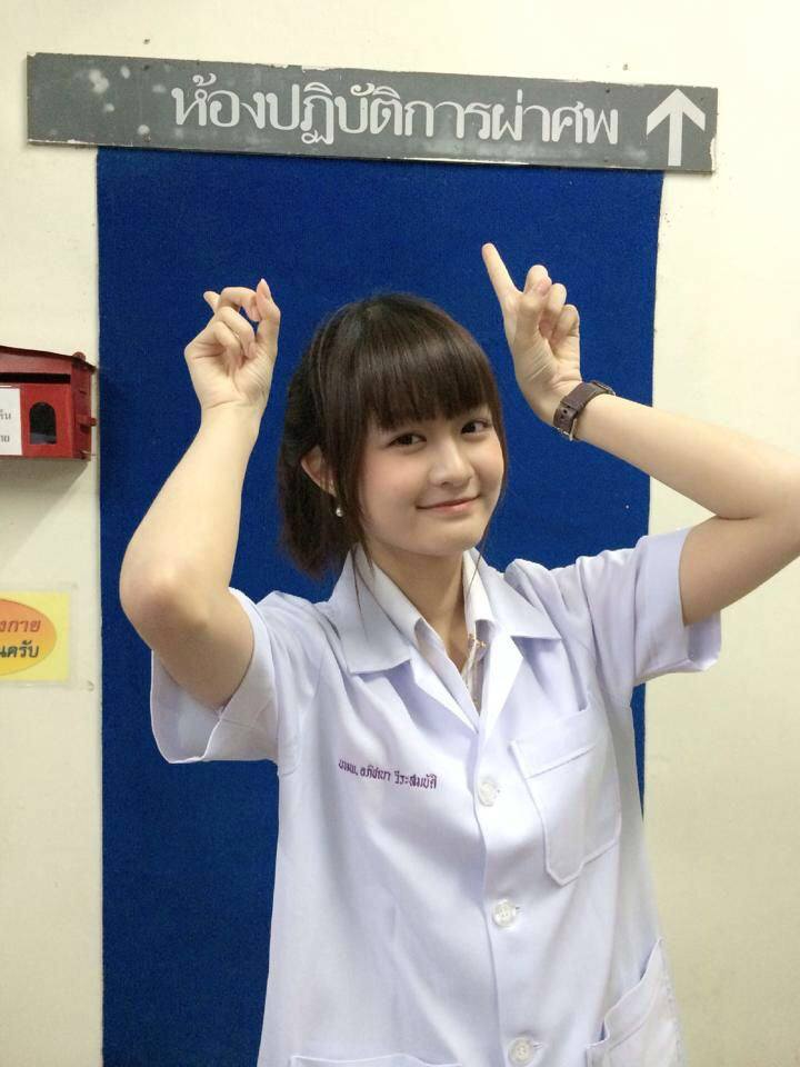 หมอเกรซ!! หมอฟันคนสวย เห็นละอยากปวดฟันนนนน