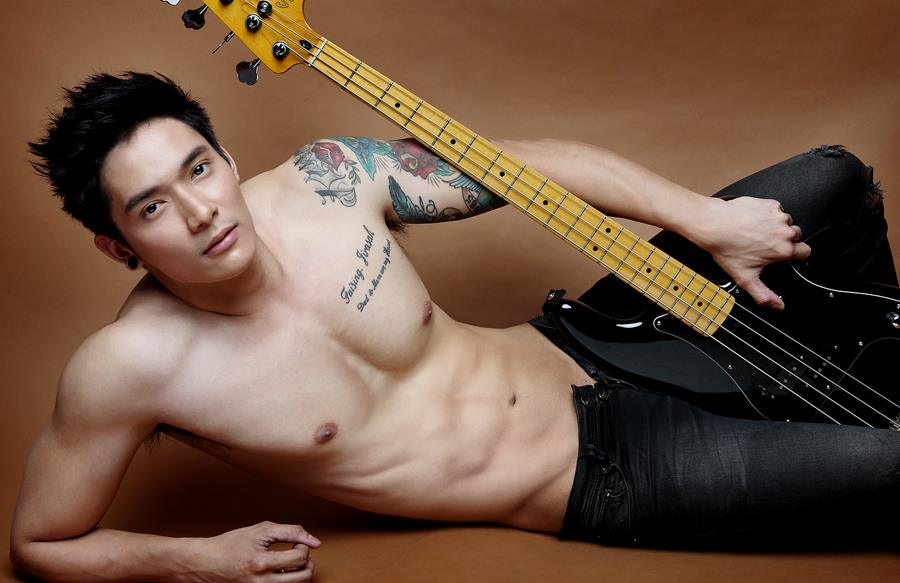 ไท จีรศักดิ์ วง S.D.F @ Volume