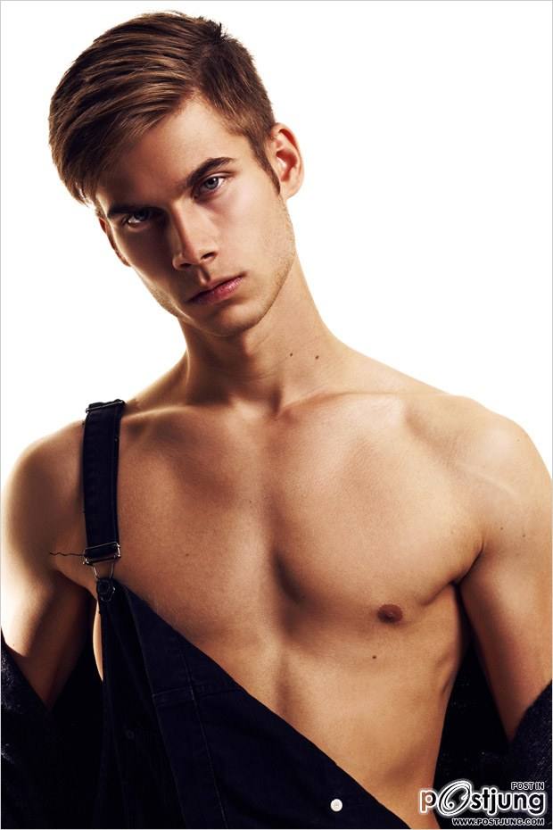 Wojtek at Hunter Models by Krzysztof Waszak