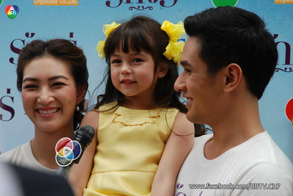 บวงสรวง "รักเร่" อ๋อม-แพนเค้ก รับบทพระ-นาง พระองค์โสมฯ ให้เกียรตินำแสดง