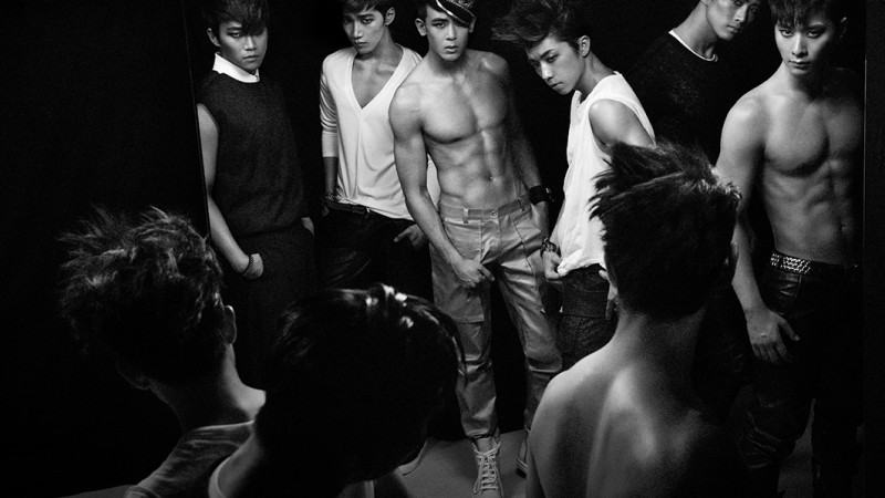 หนุ่มๆ วงนี้ยังฮอตและร้อนแรงเสมอ เซ็กซี่เว่อร์!!