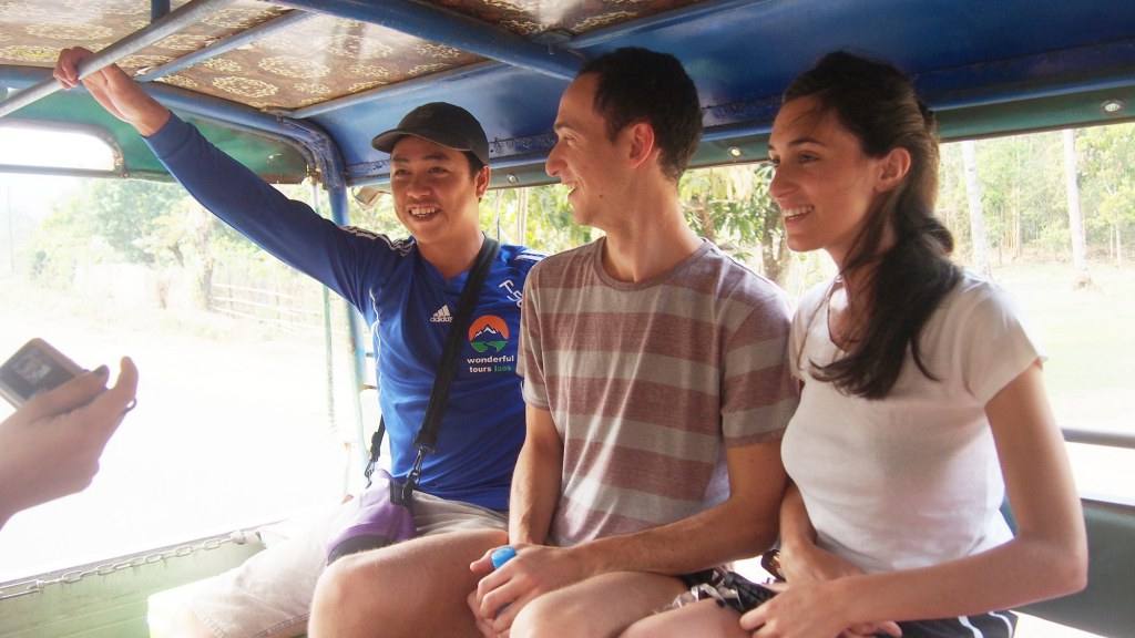 ຂອບໃຈເດີ້້ທີ່ມາທ່ຽວລາວ ขอบใจเด้อที่มาเทื่ยวลาว,โอกาสหน้าข้อยกะชิไปเที่ยวไทยคือกัน