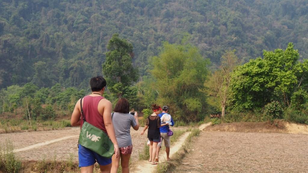 ຂອບໃຈເດີ້້ທີ່ມາທ່ຽວລາວ ขอบใจเด้อที่มาเทื่ยวลาว,โอกาสหน้าข้อยกะชิไปเที่ยวไทยคือกัน