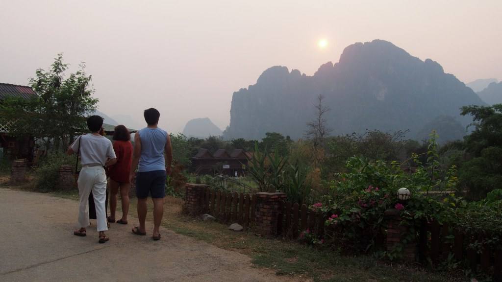 ຂອບໃຈເດີ້້ທີ່ມາທ່ຽວລາວ ขอบใจเด้อที่มาเทื่ยวลาว,โอกาสหน้าข้อยกะชิไปเที่ยวไทยคือกัน