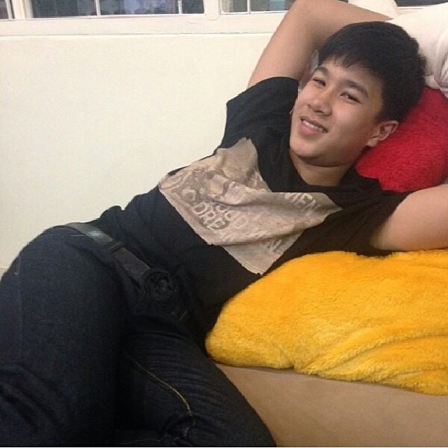 หล่อ ใส ไข่แดง!! กับ " สเป็ค-พิสิฐพงศ์"