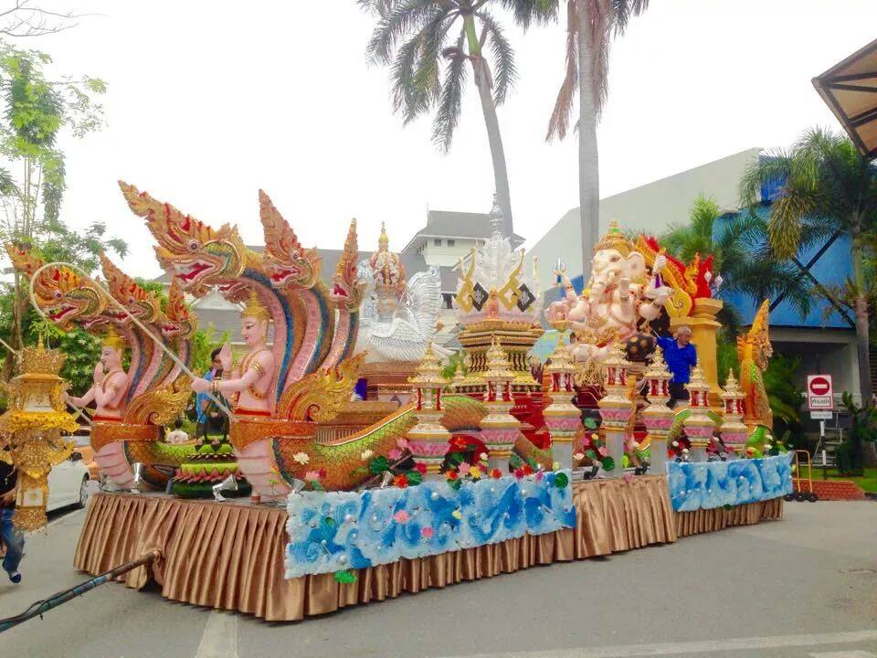 กระทงมหาวิทยาลัยราชภัฏเชียงใหม่57