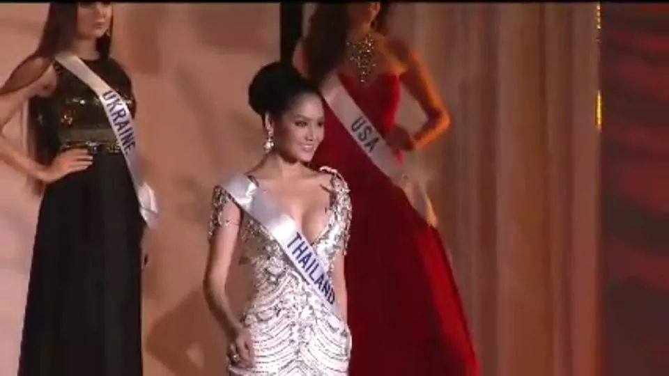 แสดงความยินดีกับ พอลลี่ สาวไทยคว้าที่ 3 เวที Miss International 2014