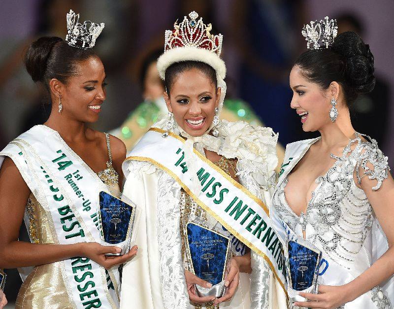 แสดงความยินดีกับ พอลลี่ สาวไทยคว้าที่ 3 เวที Miss International 2014