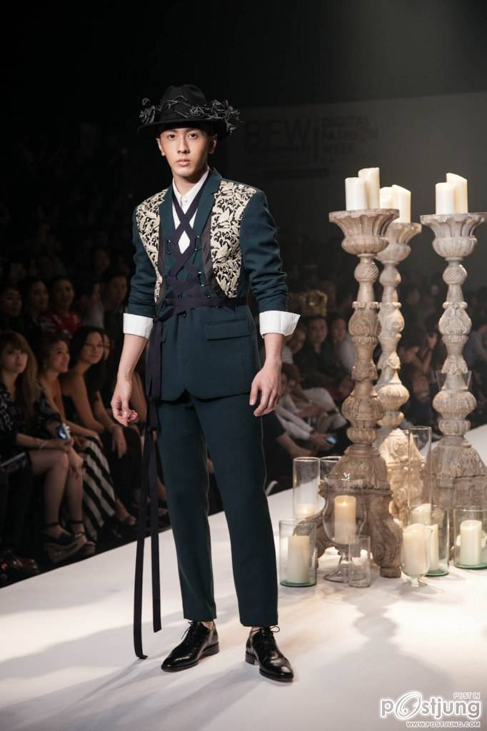 Bangkok International Fashion Week, Koolcheng Trịnh Tú Trung, Nadech, Yaya, Captain, Bank, Natthew