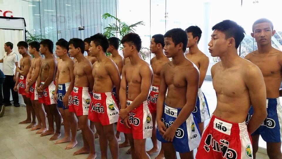 ป้าจะเป็นลมอีกแล้ว