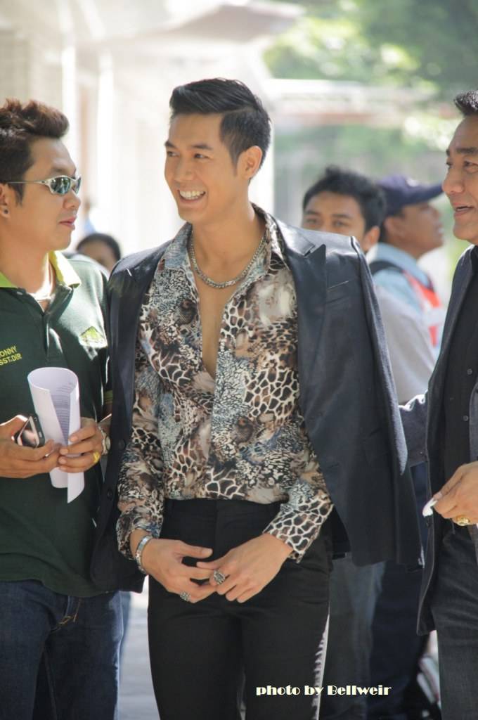 เวียร์ ศุกลวัฒน์ ควง เปรี้ยว ทัศนียา บวงสรวงละครมรสุมสวาท