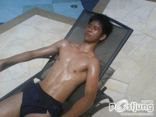 ถอดโชว์เรือนร่าง 666