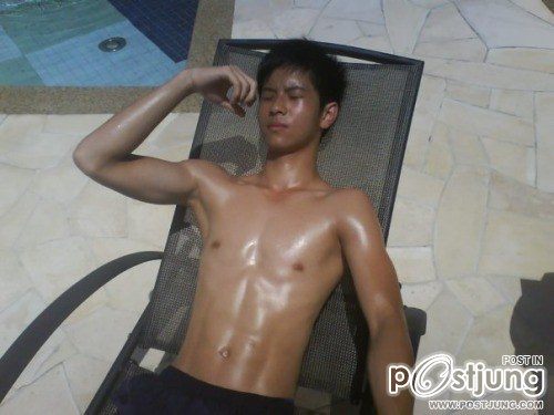 ถอดโชว์เรือนร่าง 666