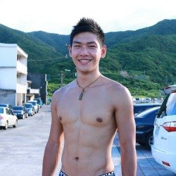 ถอดโชว์เรือนร่าง 678