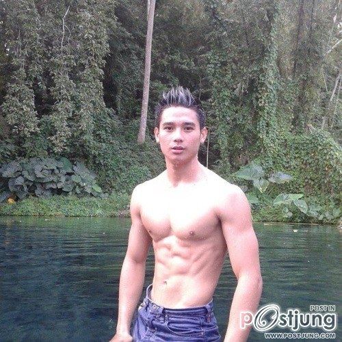 ถอดโชว์เรือนร่าง 679