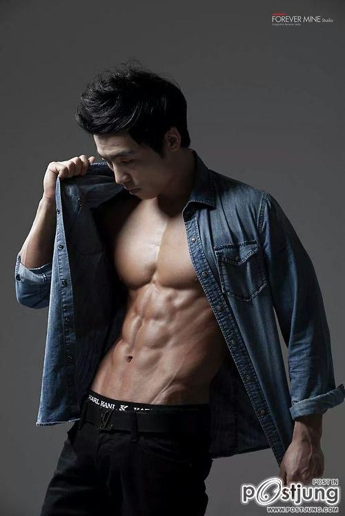 ถอดโชว์เรือนร่าง 679