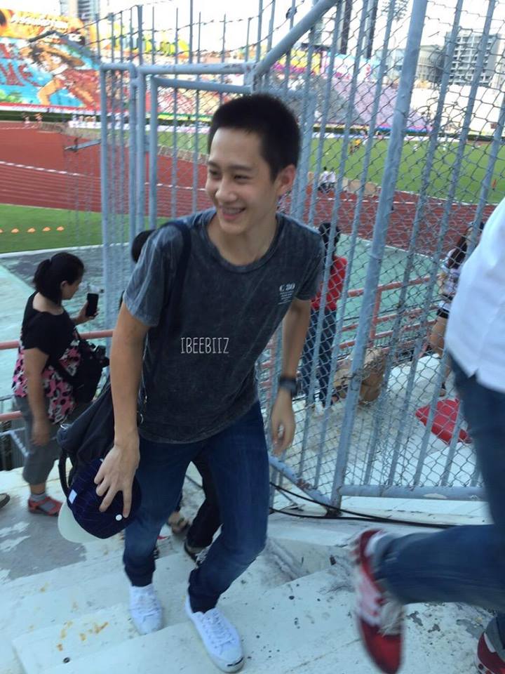 จตุรมิตรกับหนุ่มหล่อ อิอิ