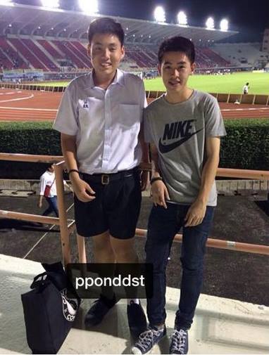 จตุรมิตรกับหนุ่มหล่อ อิอิ