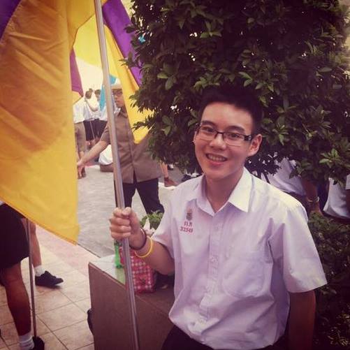 จตุรมิตรกับหนุ่มหล่อ อิอิ