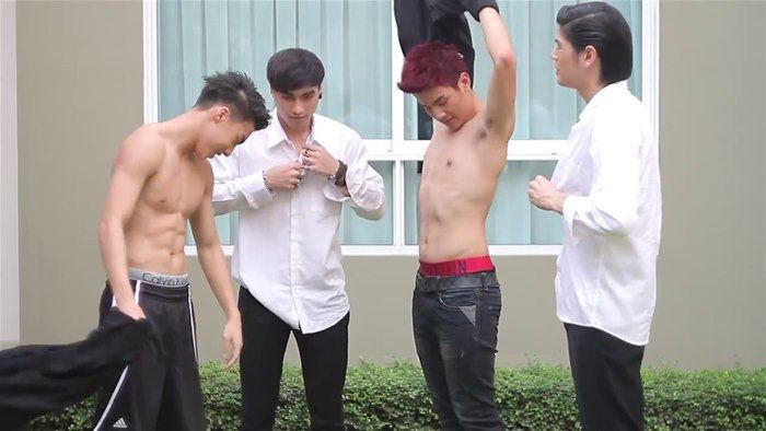 สุดสัปดาห์ หนุ่มน่าถอด 2014 จับหนุ่มหล่อล่ำกว่า 100 ชีวิต มาถอดจริง ฟิน ยกแผง (Clip capture ver.)