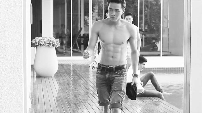 สุดสัปดาห์ หนุ่มน่าถอด 2014 จับหนุ่มหล่อล่ำกว่า 100 ชีวิต มาถอดจริง ฟิน ยกแผง (Clip capture ver.)