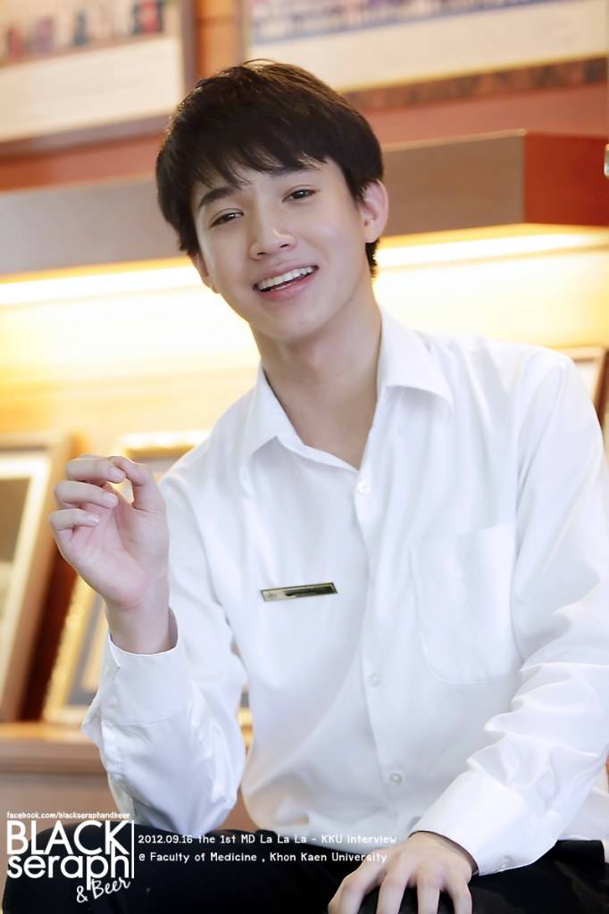 หมอริท น่ารักอ่ะ...น่าแบ๊ว