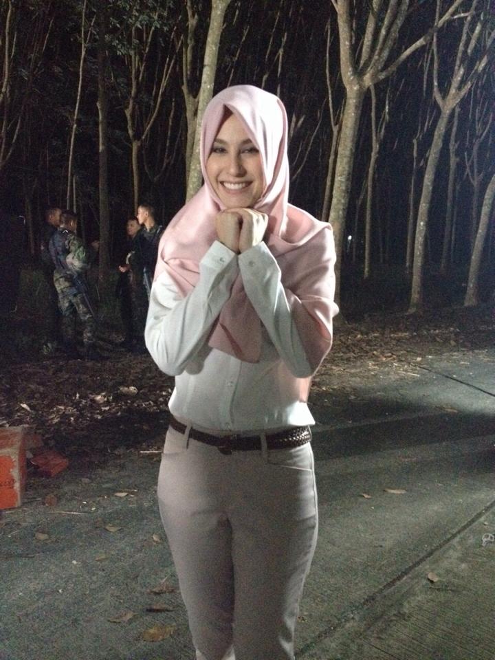ขวัญ อุษามณี *** ถ่ายภาพยนตร์ เฉลิมพระเกียรติ "ในม่านหมอก"