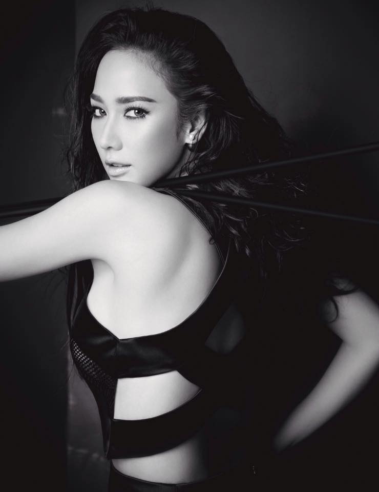 "Aum Patchrapa" Sexy Star no.1 In Thailand