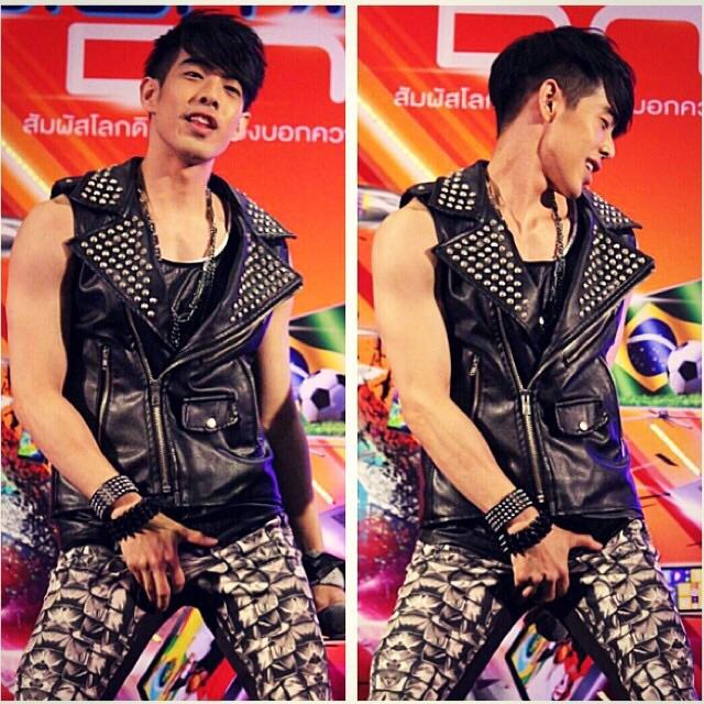 เบสท์ อนาวิล