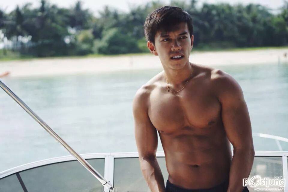 ถอดโชว์เรือนร่าง 685