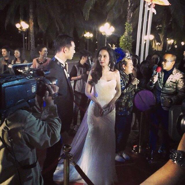 กรี๊ดดด ซุปเปอร์สตาร์ "พราว พิชญดา" เดินพรมเเดง สวยหรูไฮโซอลังการมากในฉากปิดตัว!!