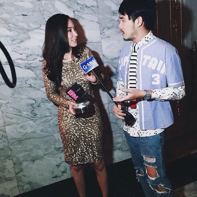 EFM Award อั้ม-พัชราภา ดารายอดนิยมเเละละครยอดนิยมจาก "พราว"