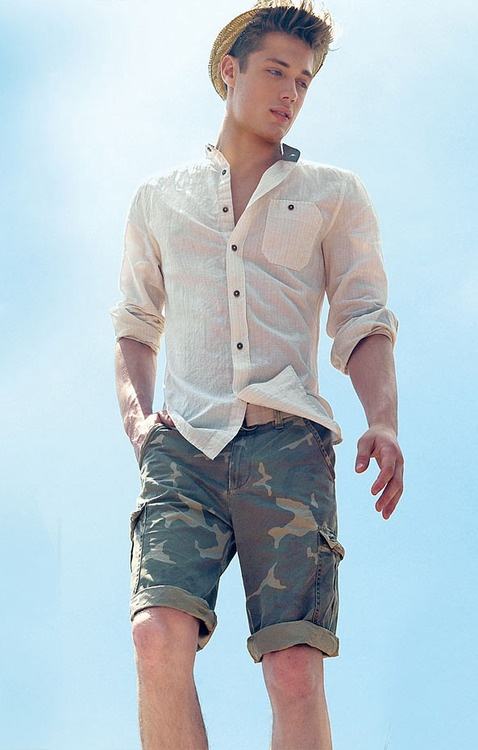 อร๊าย!! แฟชั่นขาสั้นผู้ชายสุดฮอต :3